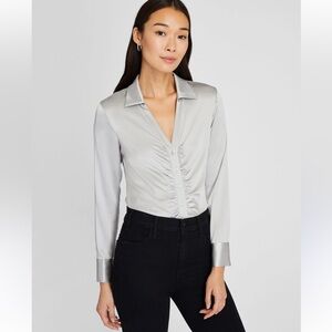 Club Monaco Stretch Silk Charmeuse Button Doen Y
Top Size XXS NWT